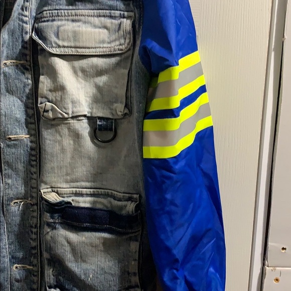 Denim jacket with a twist - Picture 4 of 5